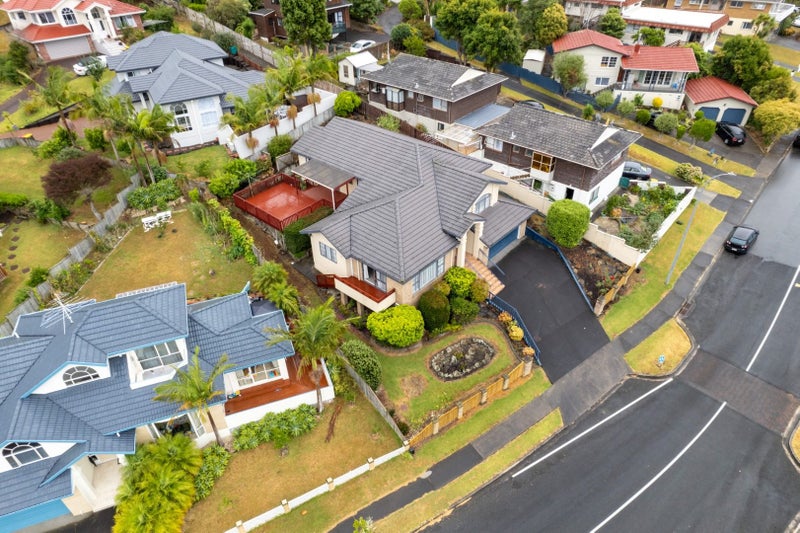 74 Velma Road, Hillcrest, Auckland - Carousel 2