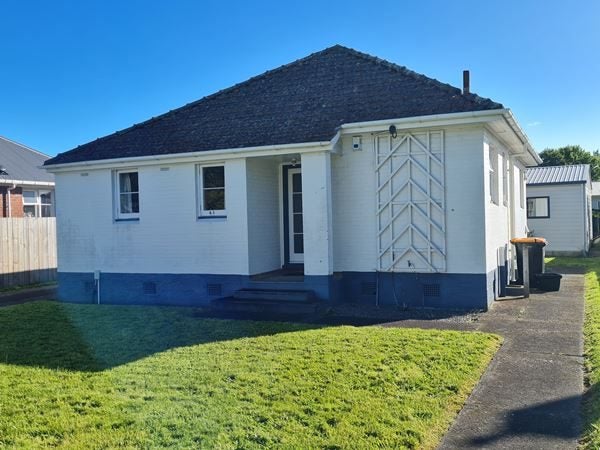 41 Oxford Street, Hokowhitu, Palmerston North - Carousel 1