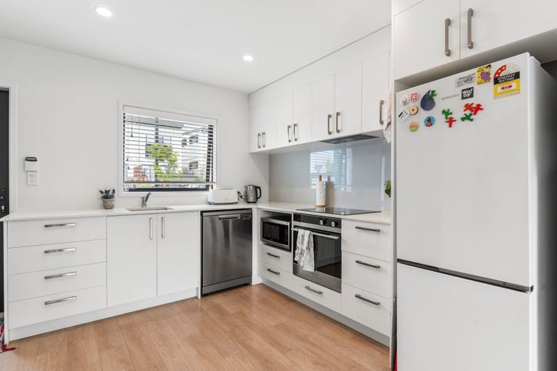 14 Tautaiao Lane, Papakura, Auckland - Carousel 2