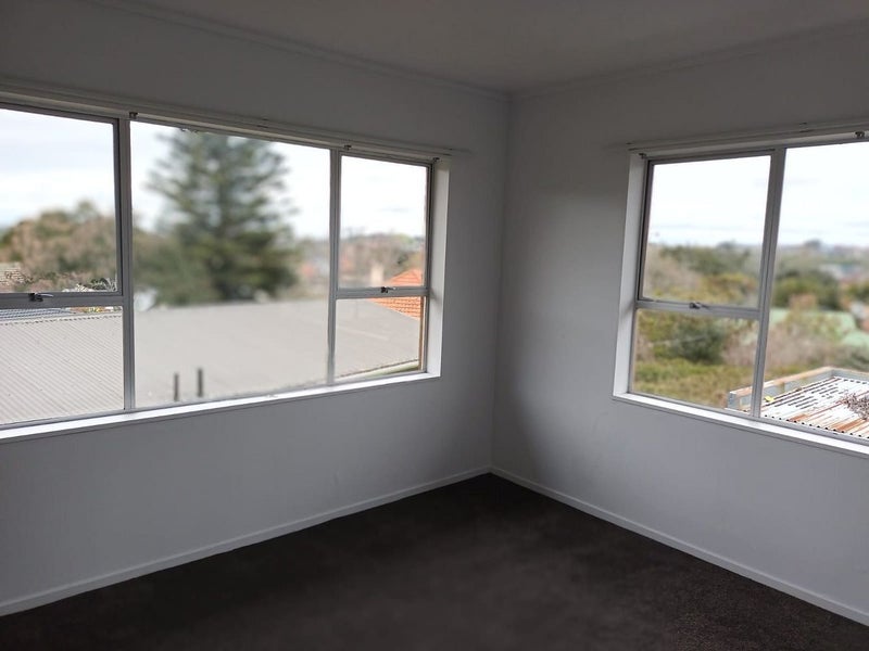 5/86 Owairaka Avenue, Owairaka, Auckland - Carousel 2