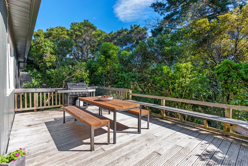 2/14 Glenbush Place, Birkenhead, Auckland - Carousel 1