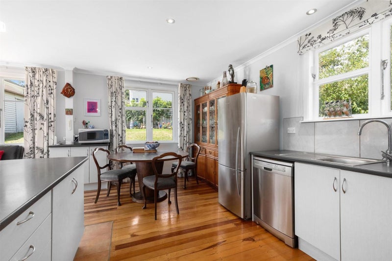 12 Anthony Street, Tawa, Wellington - Carousel 2