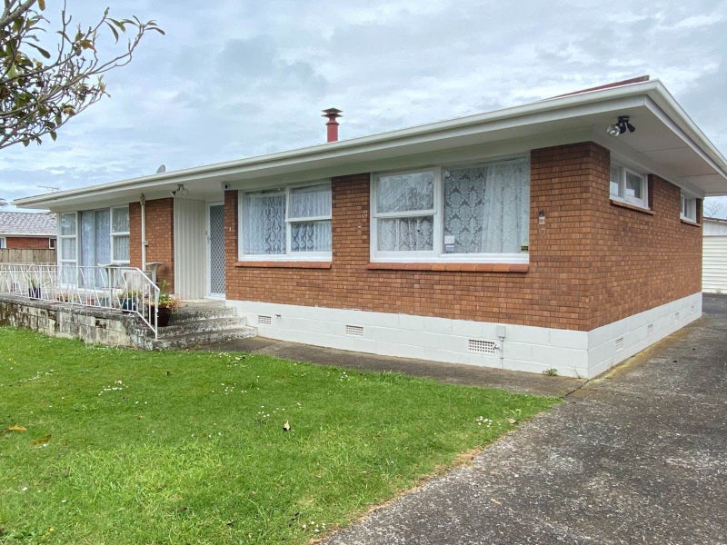 86 Botany Road, Botany Downs, Auckland - Carousel 1