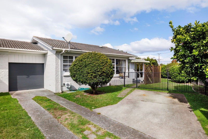 86 Sandwich Road, St Andrews, Hamilton - Carousel 1