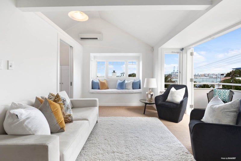 10 Spring Street, Devonport, Auckland - Carousel 1