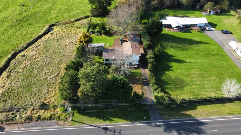 7216 State Highway 26, Komata, Paeroa - Carousel 22