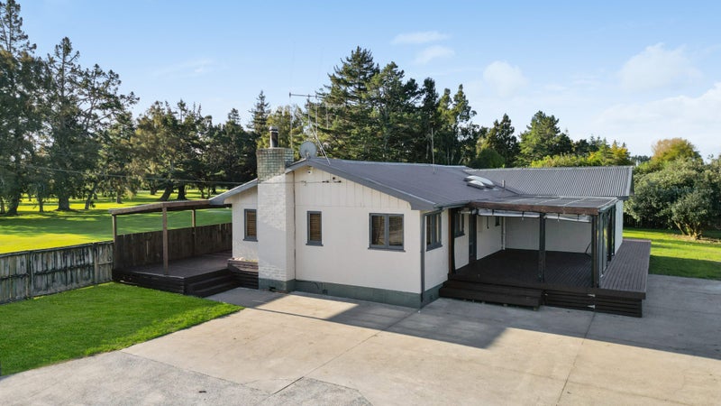 2 Store Road, Whatawhata - Carousel 2