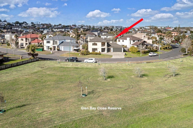 9 Glen Bay Close, Pinehill, Auckland - Carousel 1