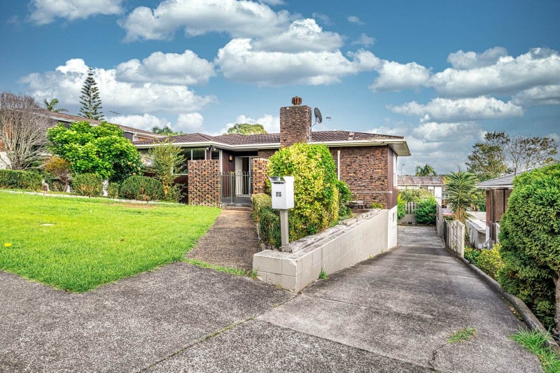 75 Gossamer Drive, Pakuranga Heights, Auckland - Carousel 1