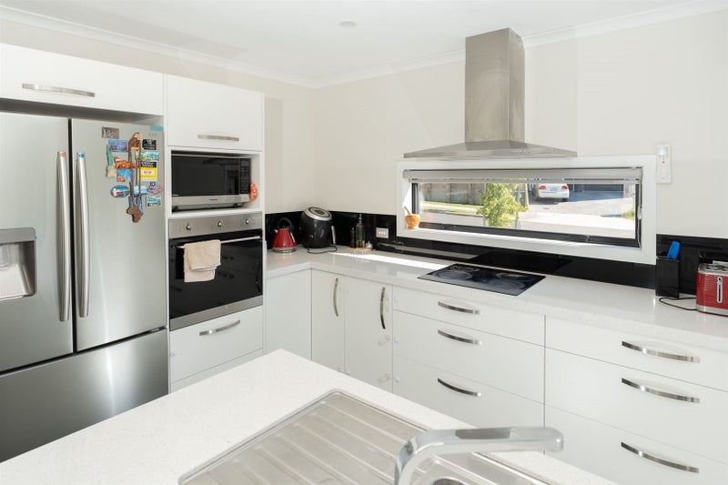 69 Tennille Street, Flagstaff, Hamilton - Carousel 2