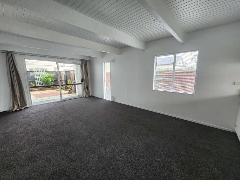 3/129 Canon Street, Edgeware, Christchurch - Carousel 2