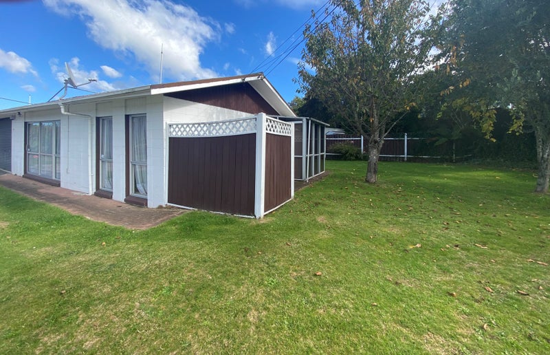 1B Lisa Crescent, Mangakakahi, Rotorua - Carousel 2
