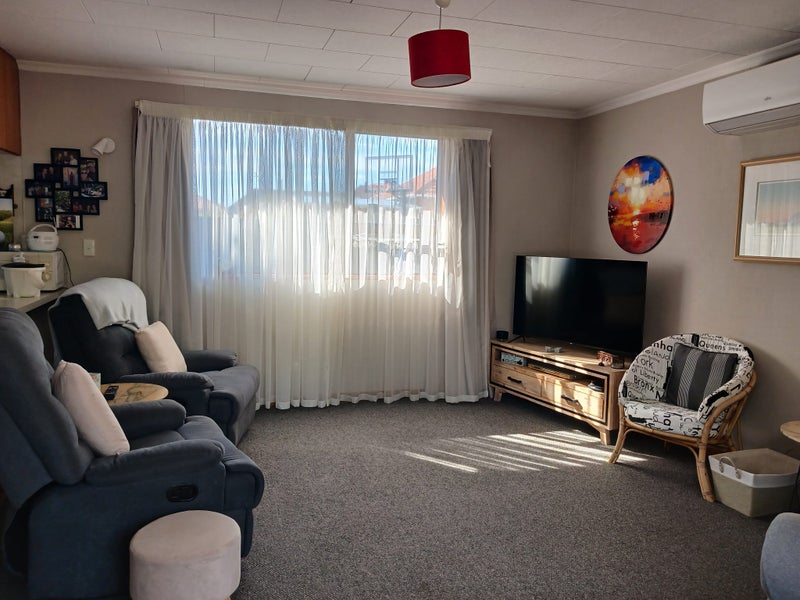 15 Coughtrey Street, Saint Clair, Dunedin - Carousel 2