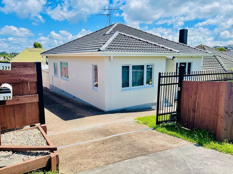 339 Hillsborough Road, Hillsborough, Auckland - Carousel 2