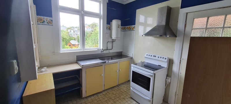 18 Garden Road, Northland, Wellington - Carousel 2