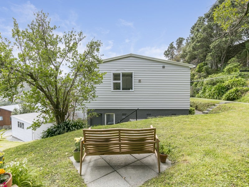 147 Cockayne Road, Khandallah, Wellington - Carousel 2