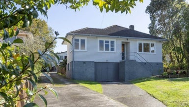 23 Stottholm Road, Titirangi, Auckland - Carousel 1