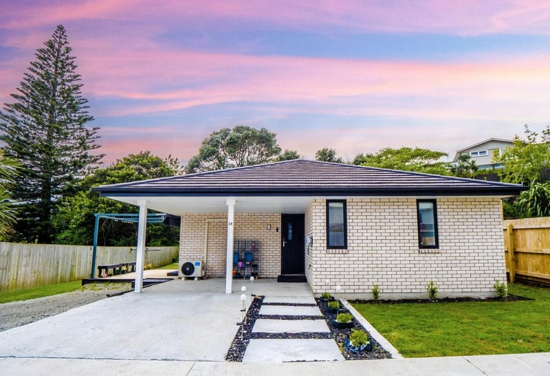 6B Clerke Place, Marfell, New Plymouth - Carousel 1