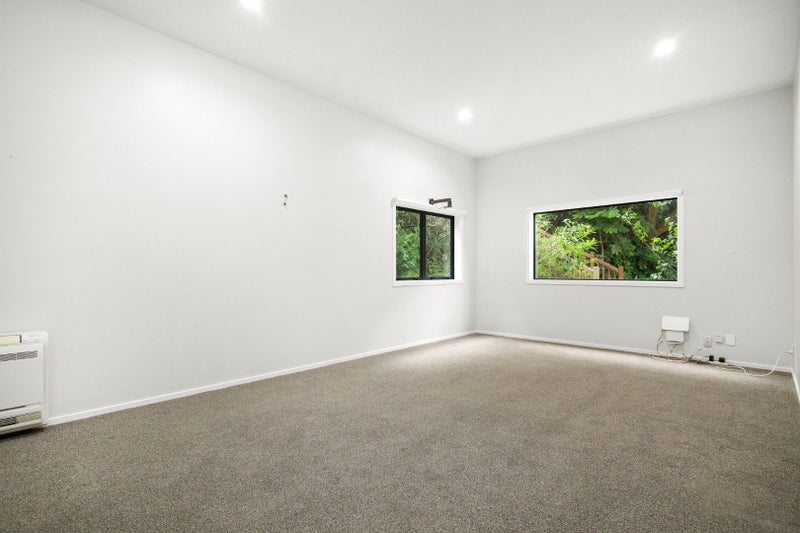 8 Nepal Place, Khandallah, Wellington - Carousel 2