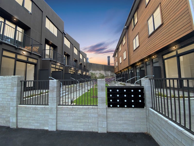 13 Arney Street, Newtown, Wellington - Carousel 2