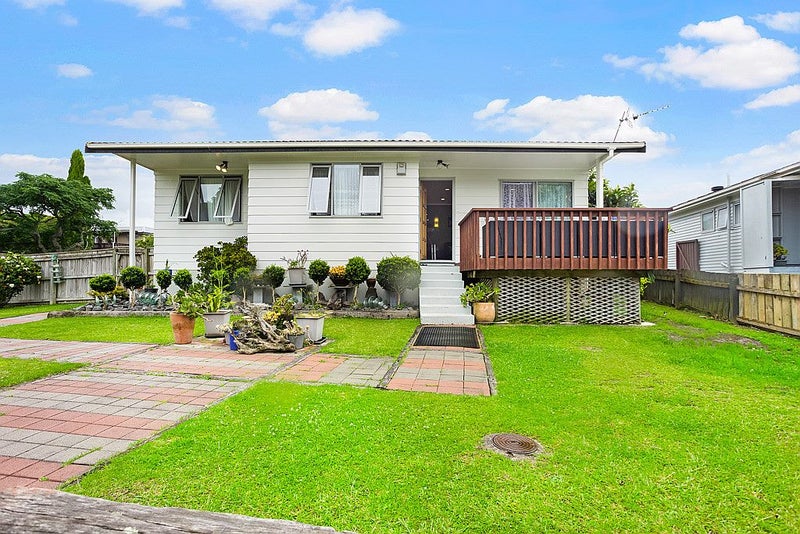 5 Frobisher Way, Clendon Park, Auckland - Carousel 2