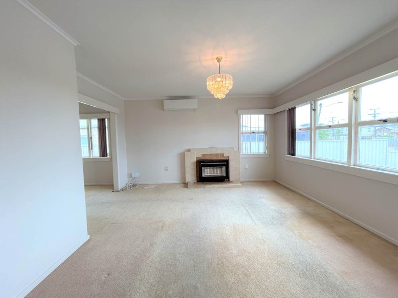 80A Donovan Street, Blockhouse Bay, Auckland - Carousel 2