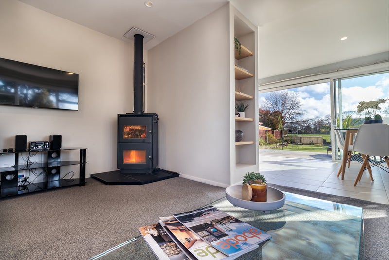 8 Prisk Place, Hillsborough, Christchurch - Carousel 2