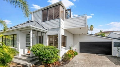 1/8 Cecil Road, Milford, Auckland - Carousel 1