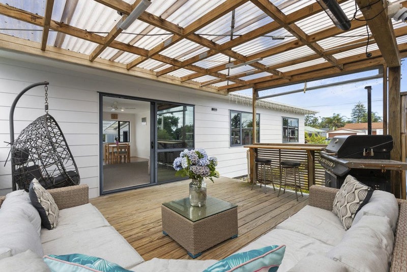 2 Mary Keane Lane, Parakai, Helensville - Carousel 2