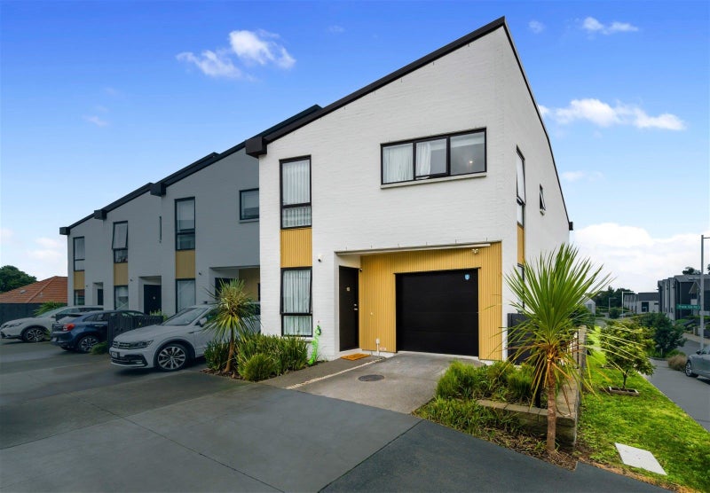 10 Frances Bryers Road, Hobsonville, Auckland - Carousel 1
