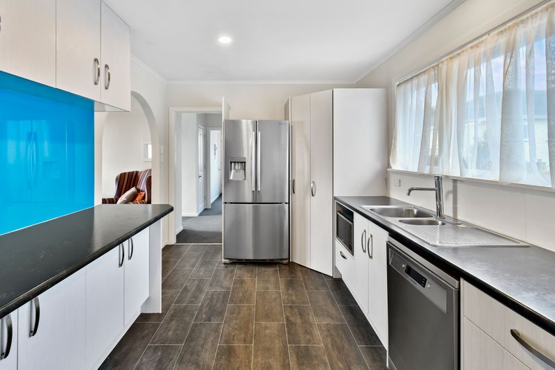 2/41 Clark Road, Pahurehure, Papakura - Carousel 2