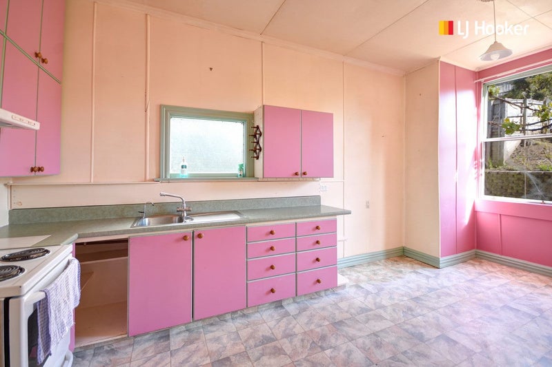 6 Macbeth Street, Caversham, Dunedin - Carousel 2