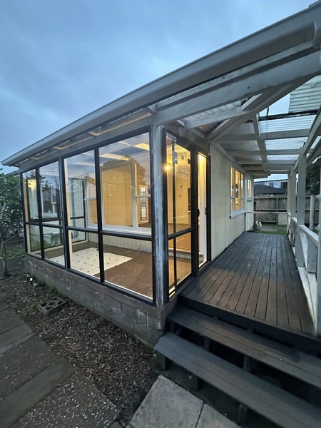 4/39 Miro Street, New Lynn, Auckland - Carousel 1
