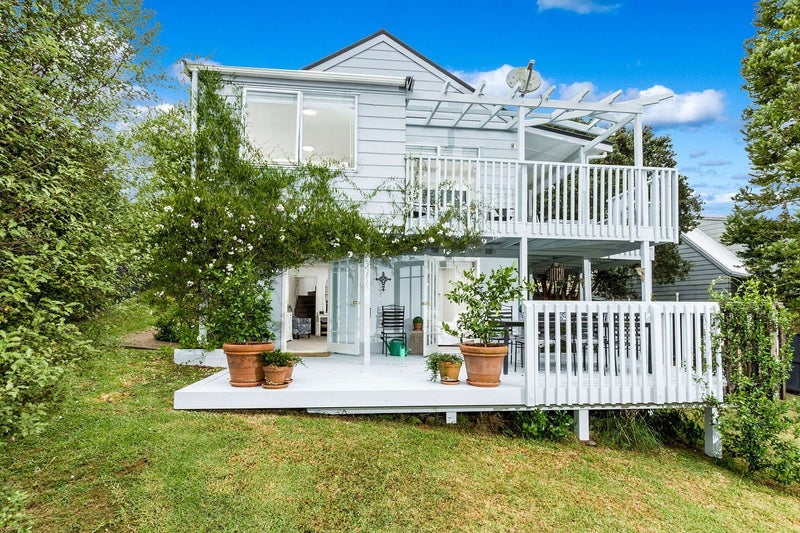 134 Lynn Road, Bayview, Auckland - Carousel 1