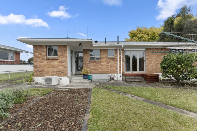 3 Roseburg Street, Fairfield, Hamilton - Carousel 14