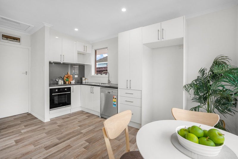 1/46 WOOD ST, Wainuiomata, Lower Hutt - Carousel 1