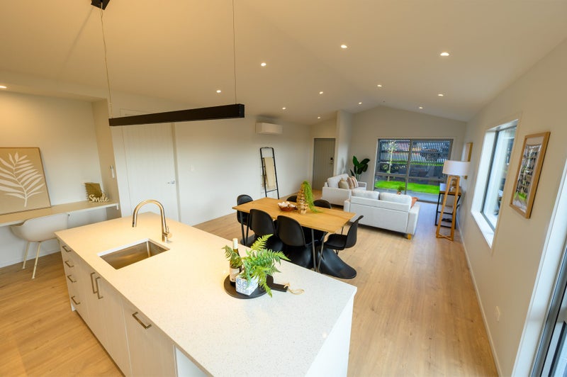 25 Lumino Terrace, Peacocke, Hamilton - Carousel 1