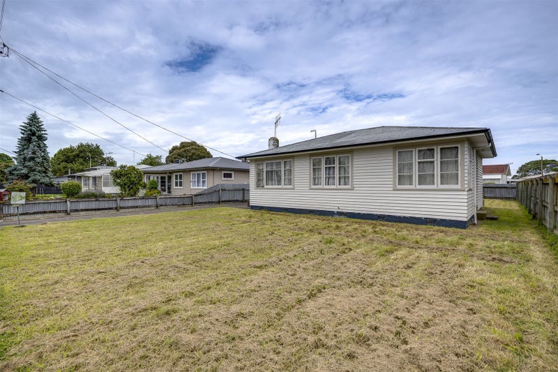 10 Arnold Street, Onekawa, Napier - Carousel 2