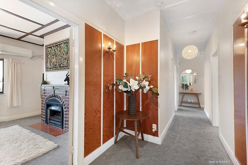 106 Mortimer Terrace, Brooklyn, Wellington - Carousel 2