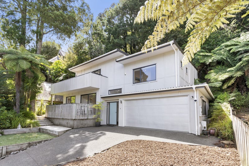 26 Pluto Place, Beach Haven, Auckland - Carousel 1