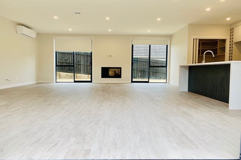 22B Dallinghoe Crescent, Milford, Auckland - Carousel 2