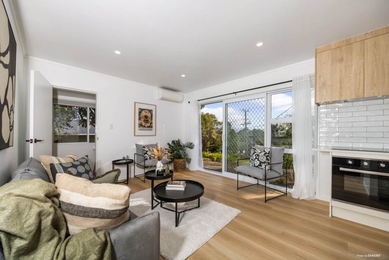 1/178 Glengarry Road, Glen Eden, Auckland - Carousel 1