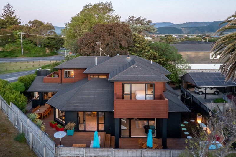 1B Arawa Street, Raumati Beach, Paraparaumu - Carousel 1