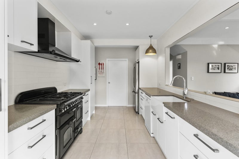 65 Pah Road, Cockle Bay, Auckland - Carousel 2