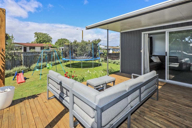 2 Murdoch Place, Raureka, Hastings - Carousel 1