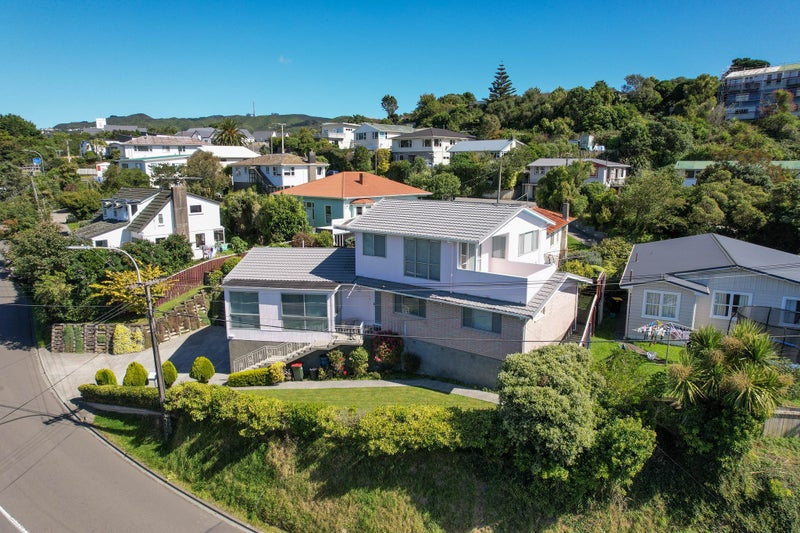 43 Middleton Road, Johnsonville, Wellington - Carousel 1