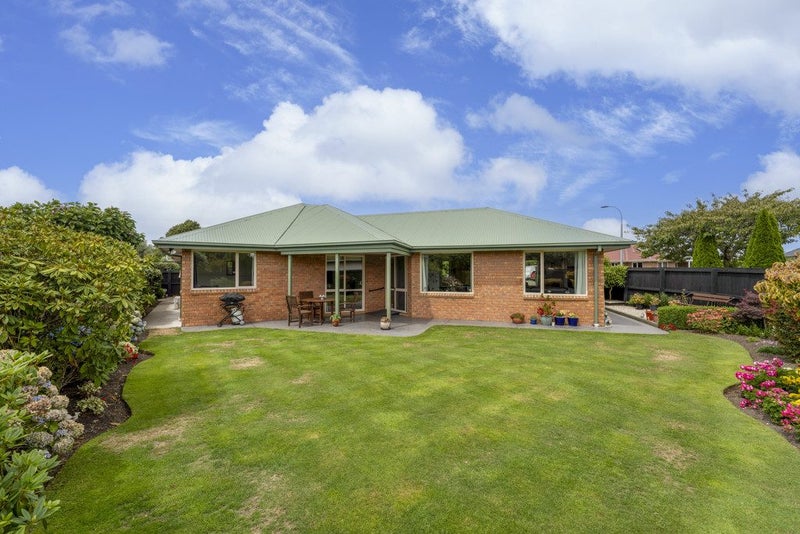 10 Wedmore Close, Burwood, Christchurch - Carousel 1