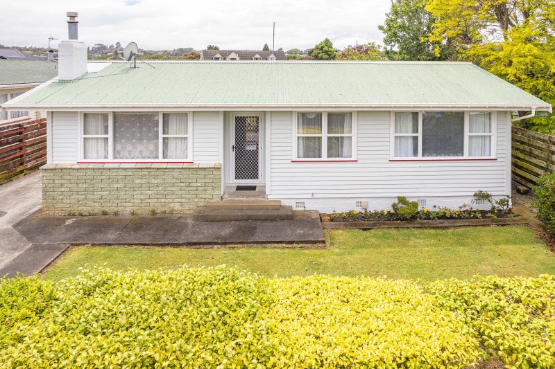 34 Devon Road, Springvale, Whanganui - Carousel 1