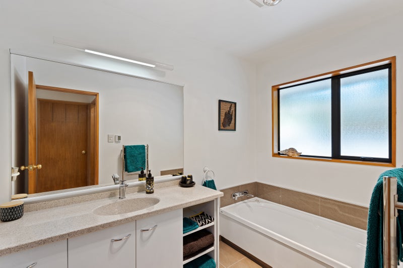 81 Penruddock Rise, Westmorland, Christchurch - Carousel 17