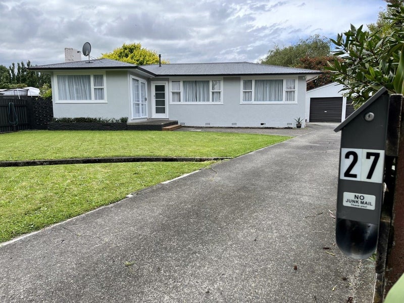 27 Mokau Place, Terrace End, Palmerston North - Carousel 5